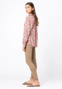 Prix Ourlé HALLHUBER MIT FLORALPRINT - Blouse chemises et blouses col en v femme -France Hallhuber Soldes Boutique 3e33b5c2c6cb44b886cee5ccb6d4b733