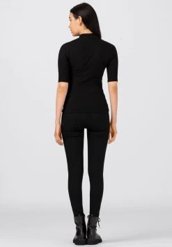 HALLHUBER Meilleure qualité BASIC-RIPP MIT TURTLENECK - T-shirt basique t-shirts et tops col rond femme 7 HALLHUBER Meilleure qualité BASIC-RIPP MIT TURTLENECK - T-shirt basique t-shirts et tops col rond femme -France Hallhuber Soldes Boutique 452821e73e004a4385424d4639c917c8