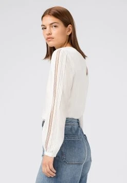 Prix Sympa HALLHUBER MIT SPITZENBÄNDERN - Blouse chemises & blouses col rond femme -France Hallhuber Soldes Boutique 5b44b19b0066436095103fae2fdeb0b6