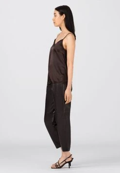 Haute Qualité HALLHUBER Débardeur t-shirts et tops col en v profond femme -France Hallhuber Soldes Boutique 8b24250c915845b9802a6defeade3dd7