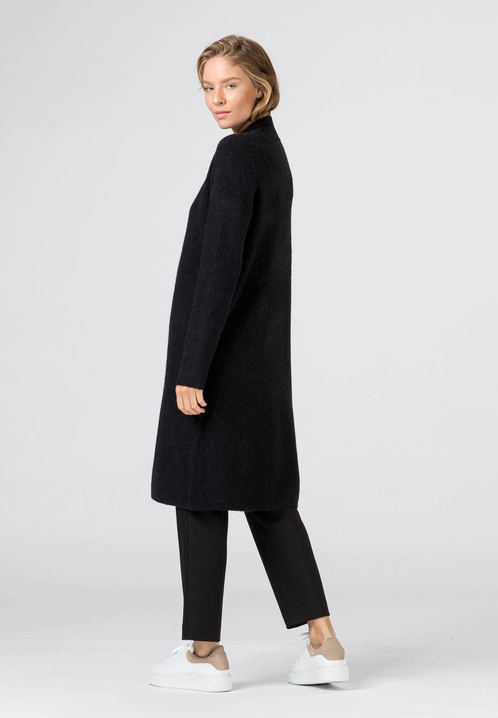 Bonne Qualité HALLHUBER Gilet pulls et gilets col en v femme 3 Bonne Qualité HALLHUBER Gilet pulls et gilets col en v femme – Image 3