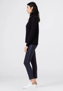 HALLHUBER SEITLICHEN SATINSTREIFEN - Pantalon de survêtement Prix Refroidis pantalons normale femme -France Hallhuber Soldes Boutique cb6823091d4a42f9a9d16bb2eef84ceb