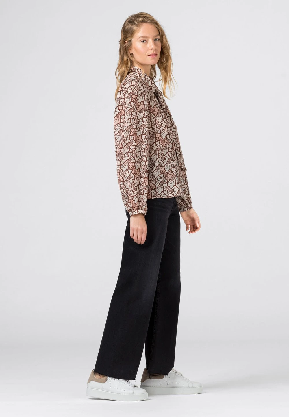 HALLHUBER Haute Qualité MIT SEPARIERTER SCHLUPPE - Blouse chemises et blouses col châle femme 2 HALLHUBER Haute Qualité MIT SEPARIERTER SCHLUPPE - Blouse chemises et blouses col châle femme – Image 2