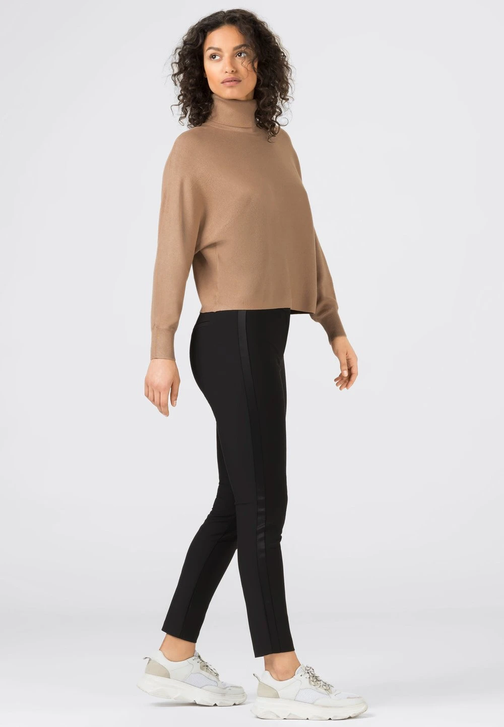 HALLHUBER Prix Équitable SEITLICHEN SATINSTREIFEN - Pantalon de survêtement pantalons normale femme 2 HALLHUBER Prix Équitable SEITLICHEN SATINSTREIFEN - Pantalon de survêtement pantalons normale femme – Image 2